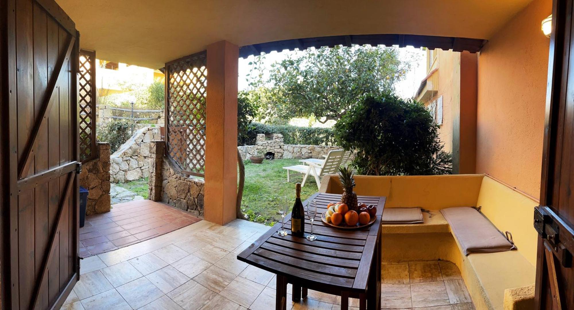 Villa Ampio Trilocale Sul Golfo Di Marinella Marinella  Exterior foto